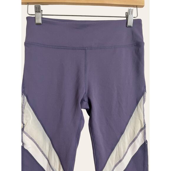 Fabletics Purple & White Salar POWERHOLD Capri Leggings Size S - Picture 5 of 8